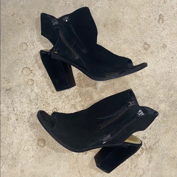 Dolce Vita Shoes - EUC Dolce Vita Peep Toe Booties